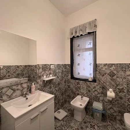 Alisea Apartment *